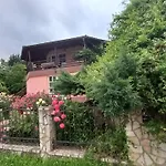Vila Sani